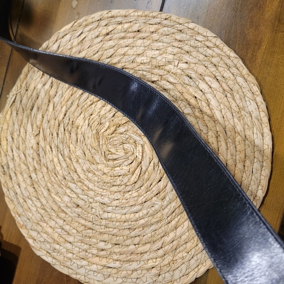 Vintage Gucci Logo Wide Black Leather Belt Gold GG Size 70 - Picture 9 of 13